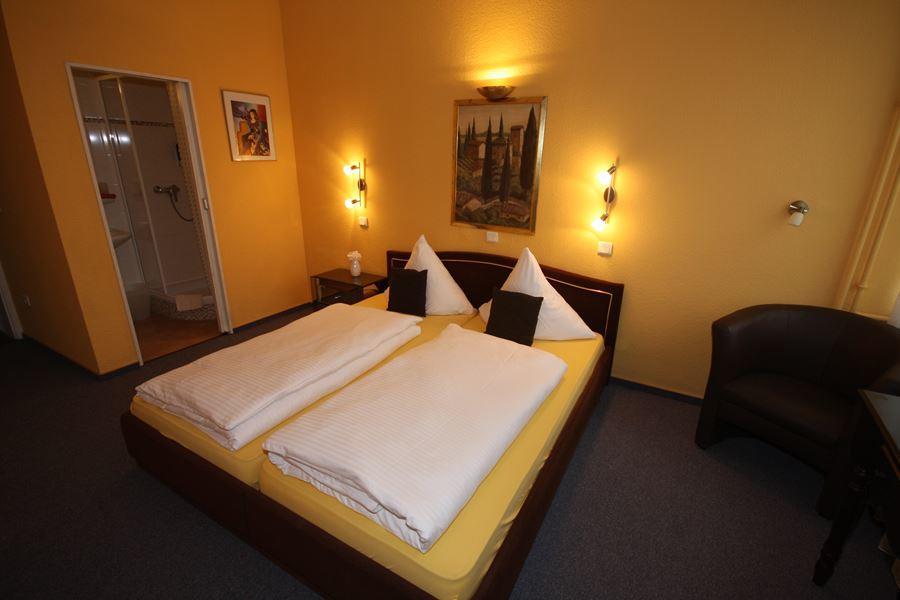 בינגן אם ריין Hotel Romerhof מראה חיצוני תמונה